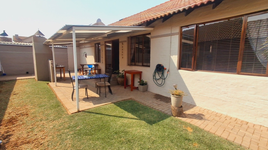 2 Bedroom Property for Sale in Vaalpark Free State